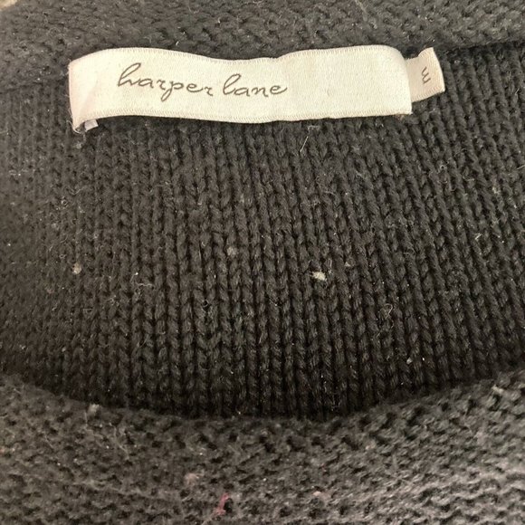 Harper Lane Sweater Womens Black Hole Accent Sleeve Size Medium - Picture 4 of 6